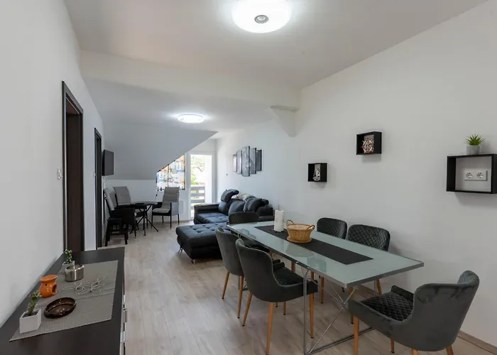 Vilagjaro * Balatonboglár