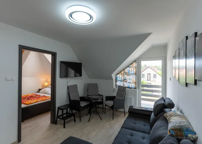 Apartament Vilagjaro *